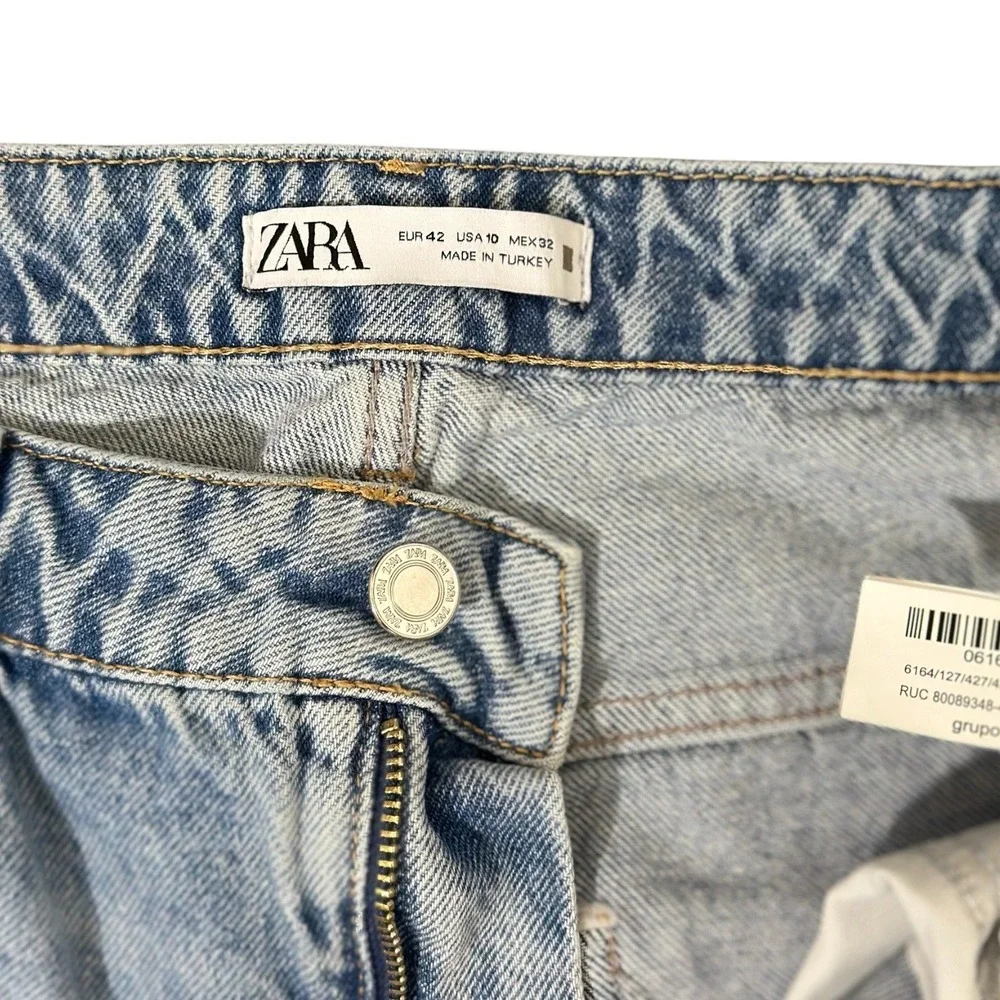 Zara High Rise Straight Leg Raw‎ Hem Light Wash Denim Jeans Women's Size 10